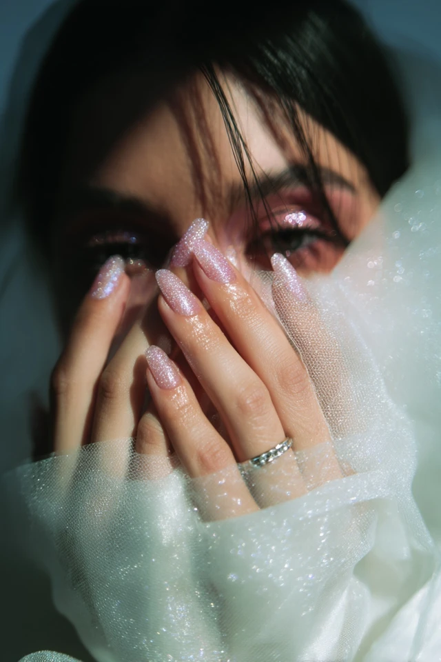Silver Muse Mani